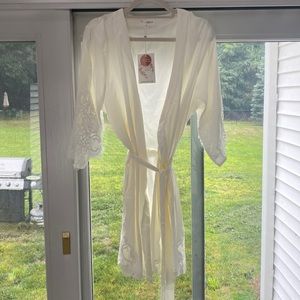 New with tags bridal robe